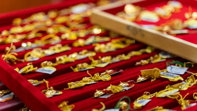 Jewellery Shop POS in Singapore: Serial Numbers, Gold Pricing and Security